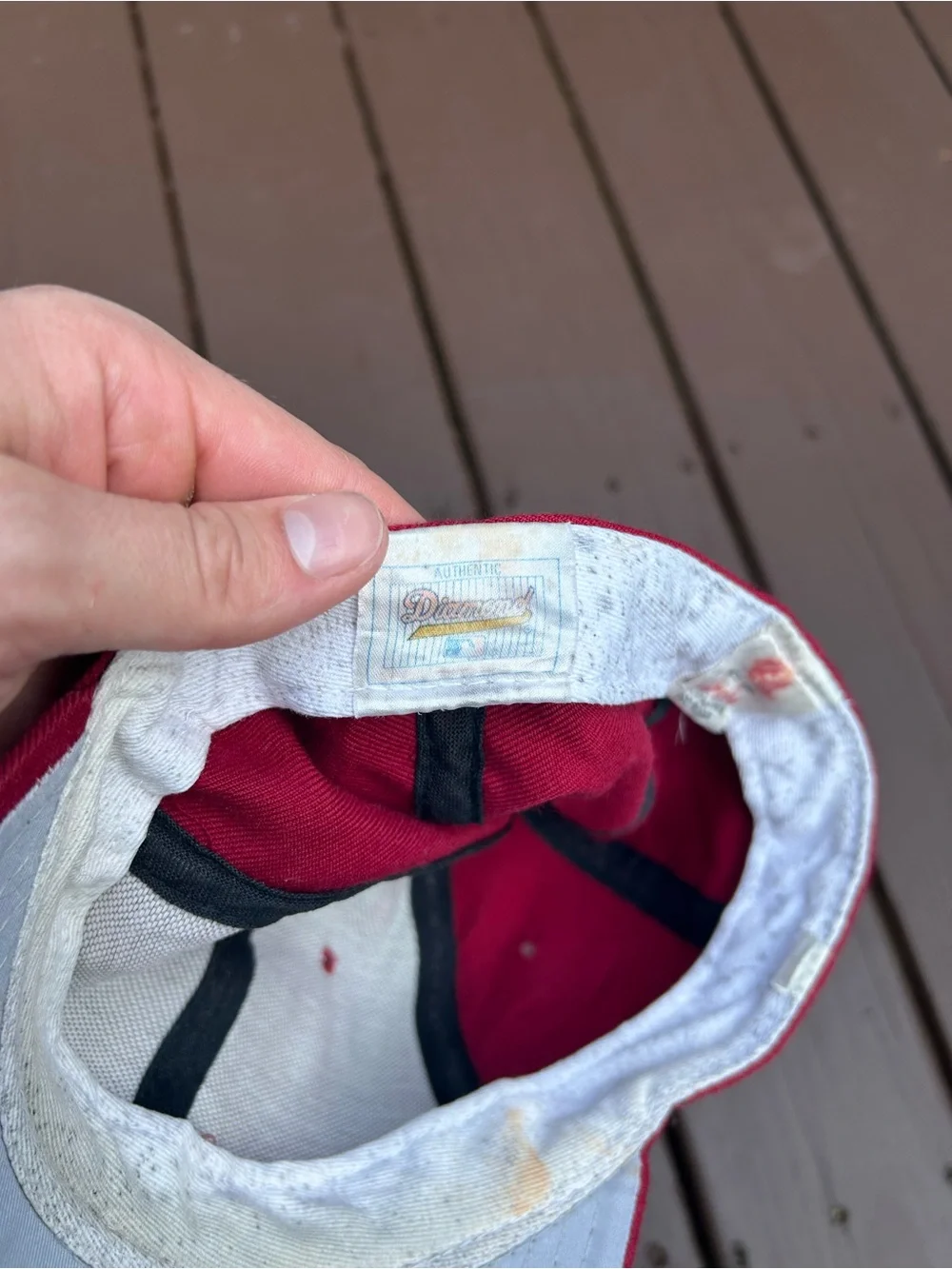 90’s vintage Phillies hat with White 'P' Logo